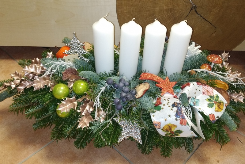 Kvetinová výzdoba / Vianoce - foto Kvetinová výzdoba / Vianoce - foto