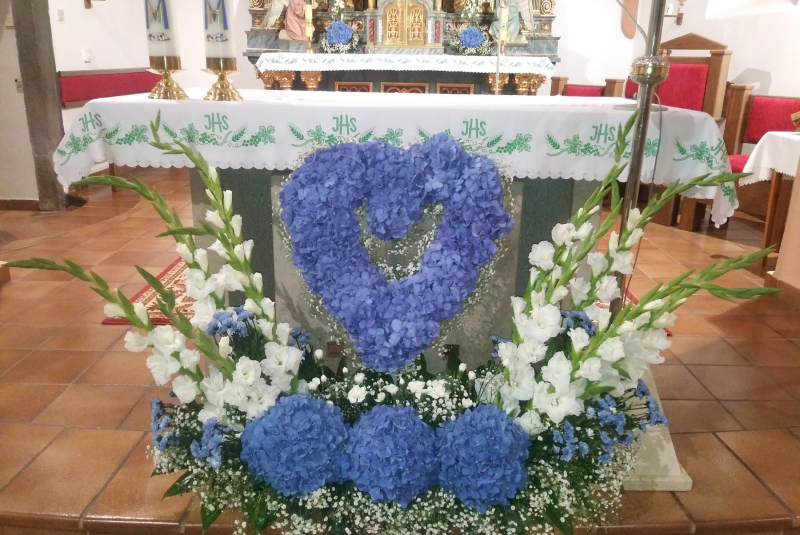 Kvetinová výzdoba / Kostoly - foto Kvetinová výzdoba / Kostoly - foto